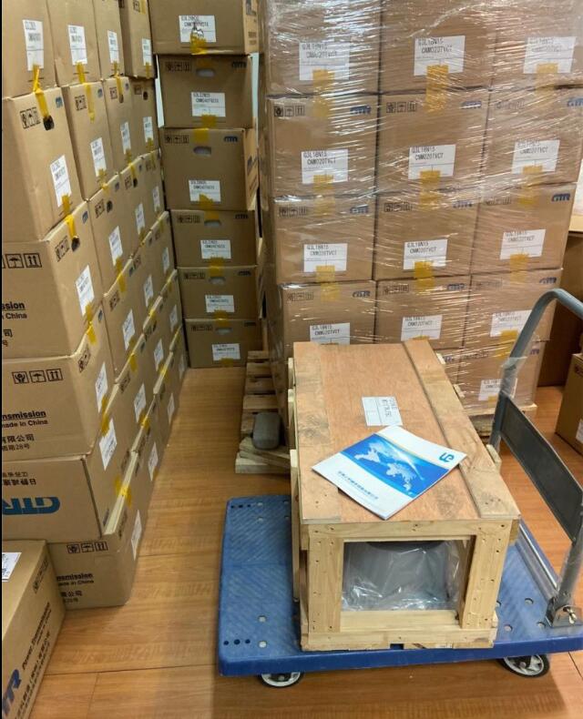 日静空心轴减速机型号FS55N450-MC08TVDTN